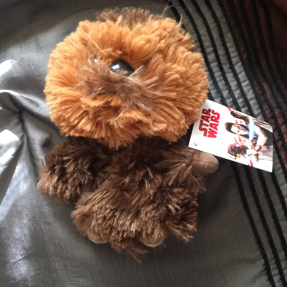 HOST PICK!!!!!! Star Wars chewie stuff animal - Picture 1 of 2